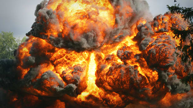 How to Trade Red-Hot Gold While Everyone Obsesses Over Bitcoin