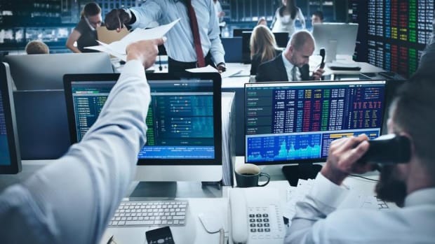 4 Commodity Stocks Showing Bullish Chart Patterns