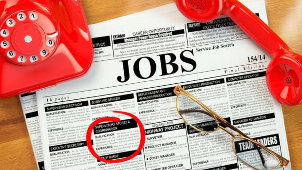 Midday Report: Job Openings at Records in April; U.S. Stocks Fall in Wait for Busy Thursday
