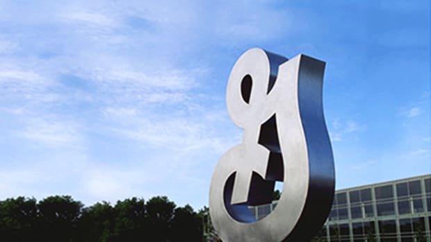 General Mills Hopes America Says 'Oui' to Its New French-Style Yogurt in 8 Flavors to Kick Up Sales