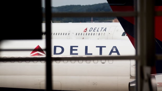 Delta's Guidance Cut That Everyone Expected Sends Airline Stocks Lower