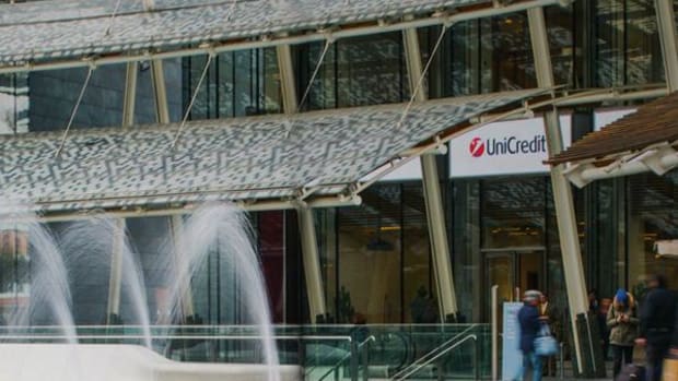 Amundi Launches Cash Call to Fund Deal to Buy Pioneer from UniCredit