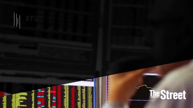 Wake Up Wall Street: Centrist Emmanuel Macron in the Driver's Seat to Enter the Elysee Palace