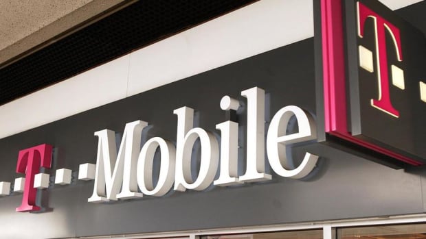 Watch: Jim Cramer Reveals T-Mobile's 'Elephant in the Room'