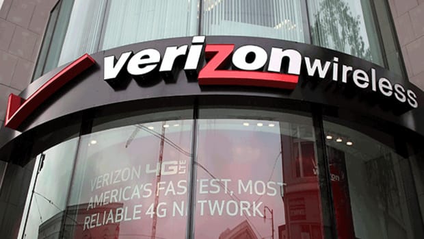 Outages Hit Verizon's Wireless Network