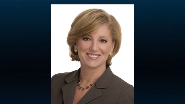 Avon CEO McCoy Succumbs to Activist Pressure, to Step Down