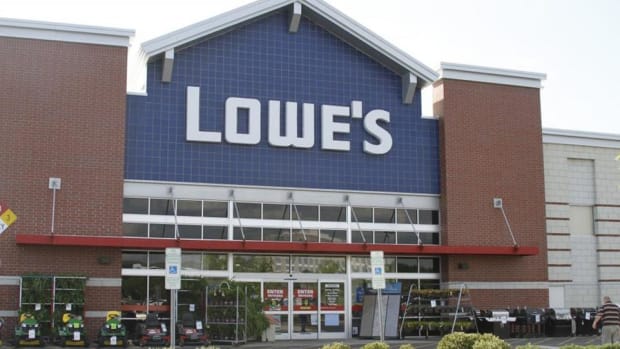 Jim Cramer: Lowe's Was Disappointing Compared to Home Depot