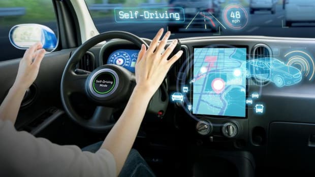 Jim Cramer Reveals Why Apple Shouldn't Go Up Against Alphabet's Waymo in Self-Driving Cars