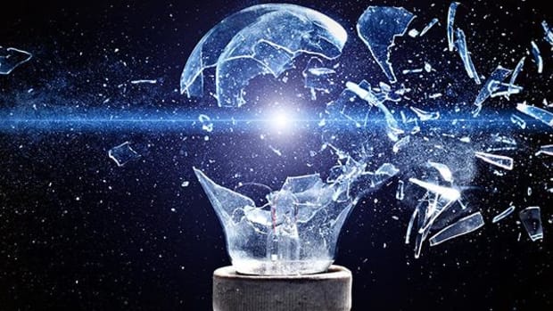 Analyzing Risks Posed by a Possible Trump Correction: Cramer's 'Mad Money' Recap (Tuesday 2/7/17)