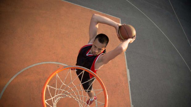 European Stocks Notch Firm Gains, Wall Street Futures Improve as Dollar Rebounds