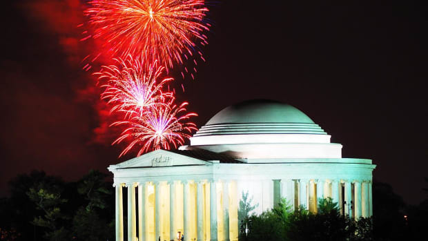 Wall Street Poised For New Records, Europe Extends Gains as Bull Keep Riding