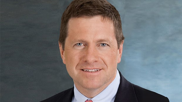 Trump Choice Clayton to Bring Deal-Making, IPO Experience to SEC