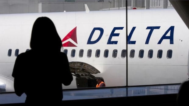 Jim Cramer Looks Ahead to Delta's Earnings
