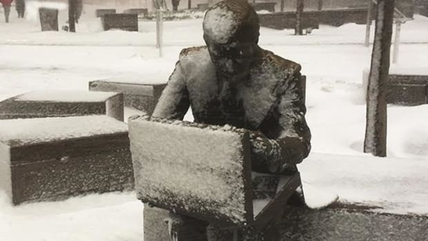 Wild Weather Mutes Activity in a Down Day for Wall Street