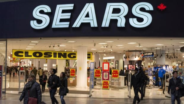 Retailers Warn of Closings, Bankruptcy in Difficult Environment