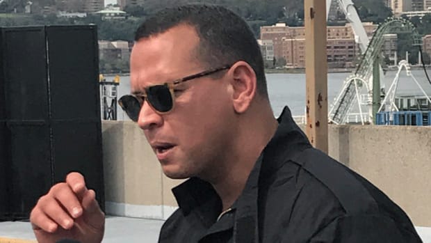 Former NY Yankees Slugger Alex Rodriguez Reveals One Juicy Investment Tip
