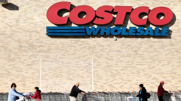 3 Reasons Costco Is Absolutely Killing It
