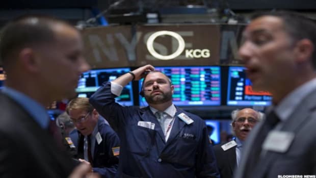 Closing Bell: Wall Street Closes in Red as Financial, Energy Sectors Drag Stocks Lower