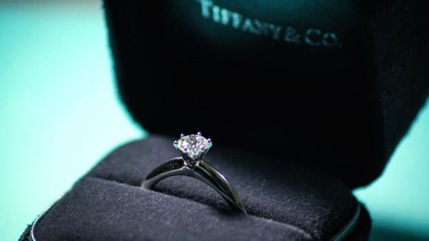 LVMH to Pop the Big Question to Tiffany: Will You Take $16 Billion?