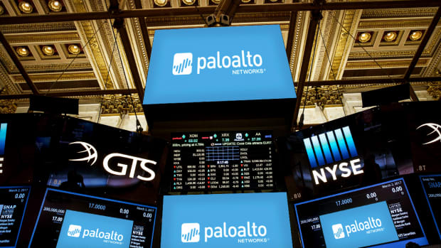 Palo Alto Shares Tumble After Company Cuts Full-Year Guidance