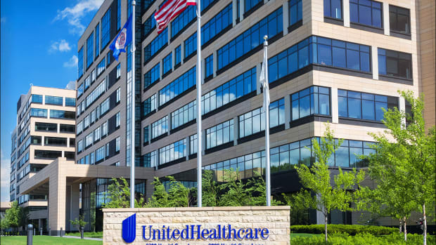 UnitedHealth Preview Was Mixed; So Where Is the Spot to Buy the Dip?