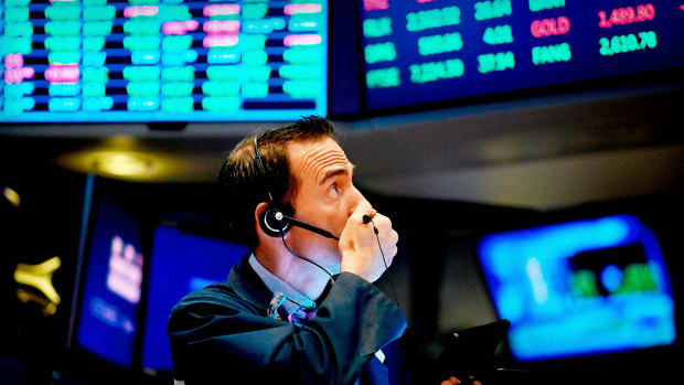 Stock Market Traders Lead