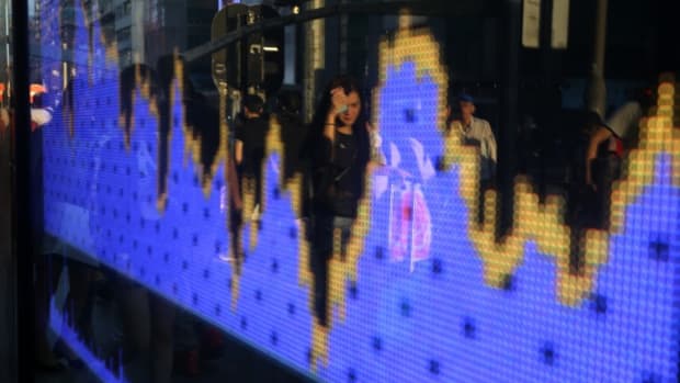 Hong Kong Stocks Mixed As Deepening Chinese Tech Losses Challenge Market At Four-month High
