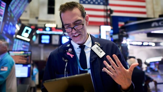 Trader New York Stock Exchange Lead