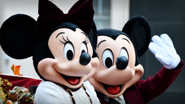 Walt Disney Mickie Mouse Lead
