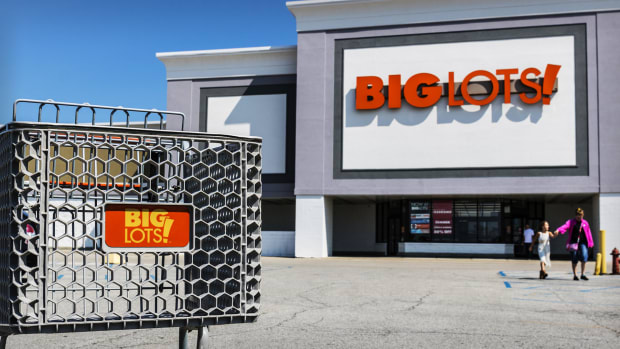 Big Lots Lead