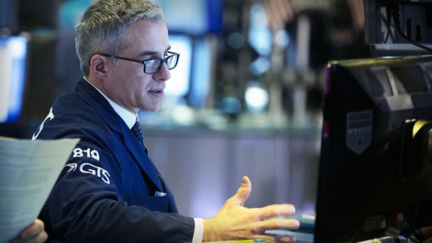 Trader New York Stock Exchange Lead