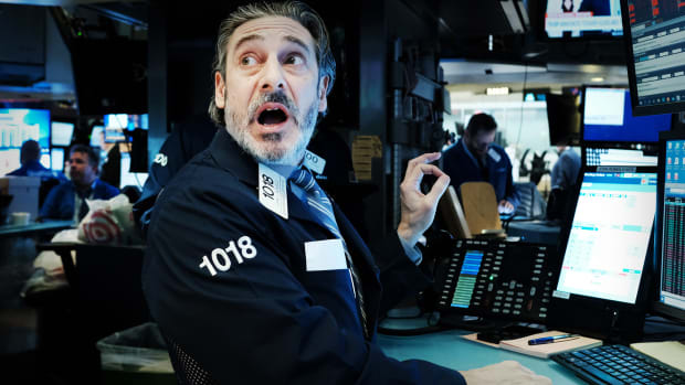 Stock Traders New York Stock Exchange Lead