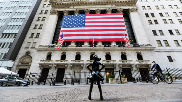 Wall Street Stock Exchange Lead