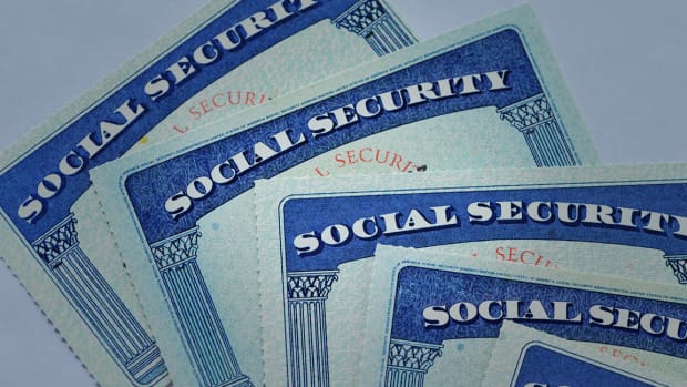Ask Bob: My Husband Died. What's My Social Security Benefit?