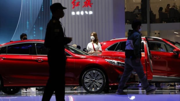 Wanda Sets Up Venture To Sell Red Flag Limousines In China Even As It Distances Itself From The Costly Business Of Making Cars