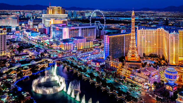 The Las Vegas Strip at night. Las Vegas Lead