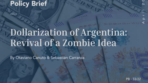 2022-04-28-dollarization-Argentina-PB-33-2022