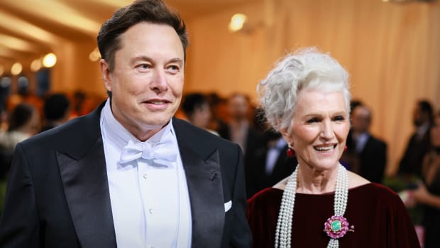 Elon, Maye Musk Lead JS