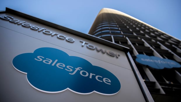Salesforce Tower Lead KL 113022