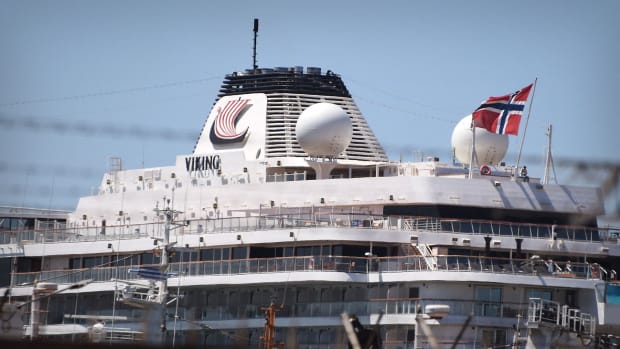 Viking Cruises Lead JS