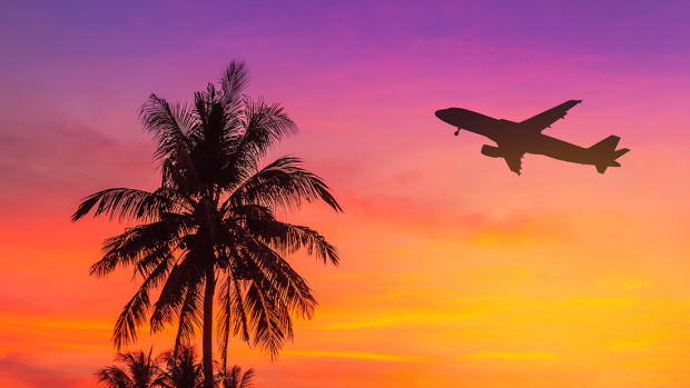 tropicalsunsetplane