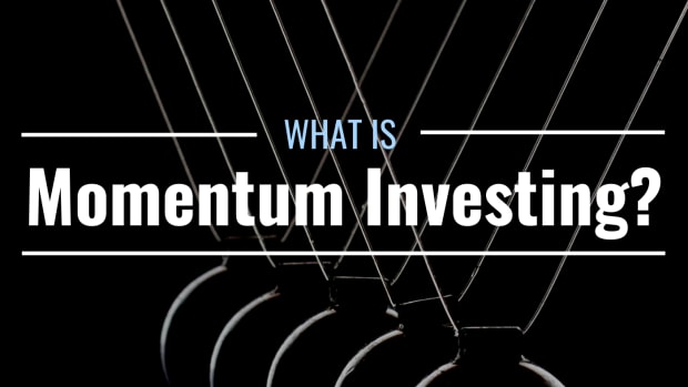 Image of Momentum Newton Balls with text overlay: "What Is Momentum Investing?"