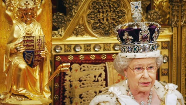 Queen Elizabeth Crown Lead JS 090922