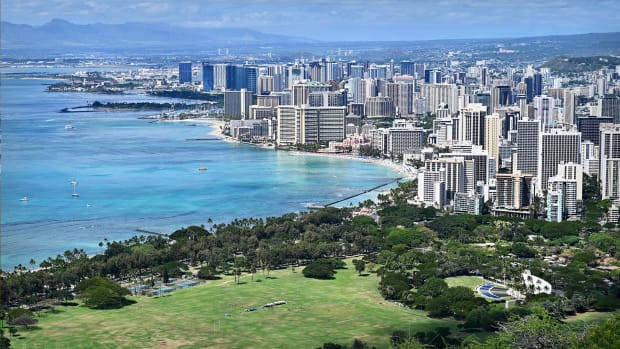 Waikiki Beach Lead JS 102022