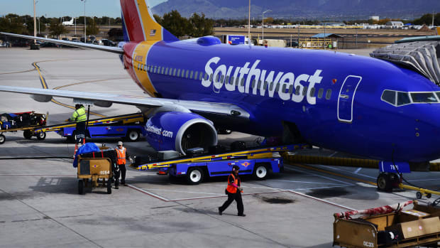 Southwest Airlines Lead JS 102122