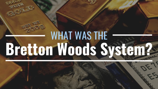 Photo of gold bars atop one-hundred US dollar bills with text overlay that reads "What Was the Bretton Woods System?"