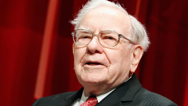 Buffett's Apple Move Doesn't Do Much to Shift the Negative Technical Pattern