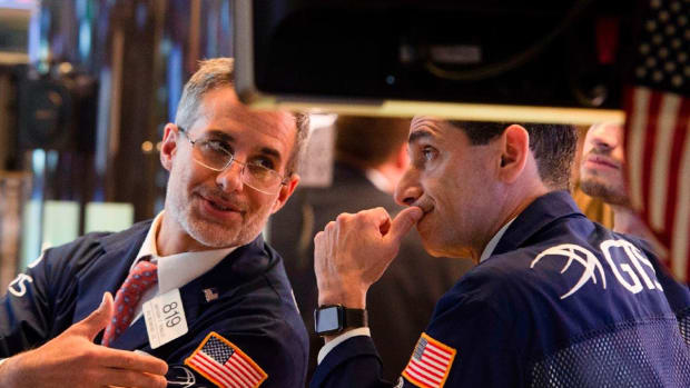 Weekly Roundup: Late-Week Surge Leads S&amp;P 500 Back to All-Time High