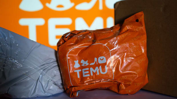 A package from Temu among with other packages. lead.