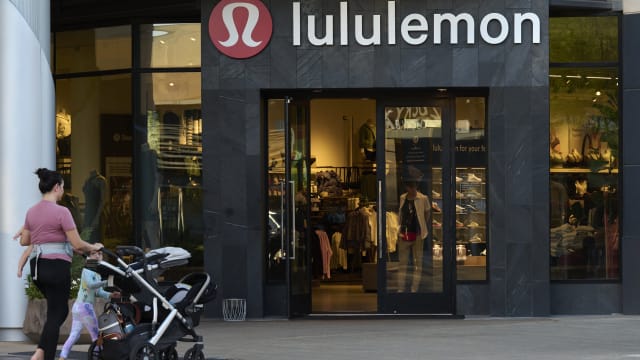 Lululemon founder apologizes for offensive comments: 'I'm sad